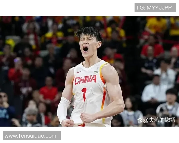 曾凡博：从青年才俊到篮球明星的成长之路与未来展望